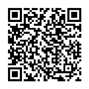 他不想搬去比佛利山――那里几乎可以说是狗仔大本营二维码生成