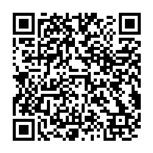 他也不知道这个太阳帝国的帝都宫殿下面会不会有什么密道的存在二维码生成