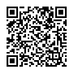 他也几乎能够将那看似豁达的少女的心思重组起来了二维码生成