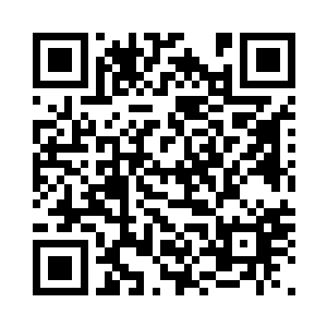 他也没忘记顺手把办公室的房门锁上二维码生成