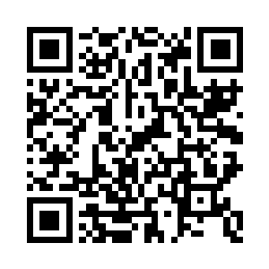 他也能一眼看穿她隐藏在眼底的冷漠和怨恨二维码生成