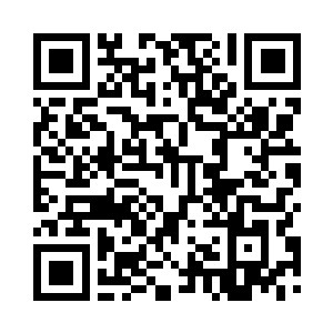 他亲眼看到下方的司空无畏一斧挥过二维码生成