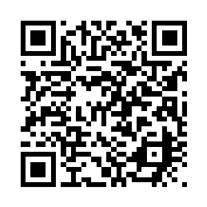 他亲眼看到老大柳青被塞到军车里面二维码生成