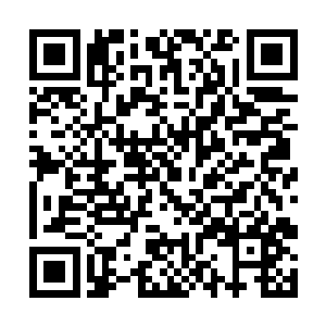 他今日是受凤羽珩之托来给关在这里的俞千音送饭的二维码生成