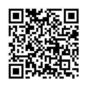 他们三个身上穿的衣服低调而不失奢华二维码生成