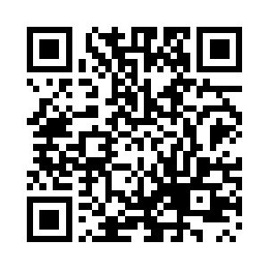 他们两口子站在一起倒是显得很恩爱二维码生成