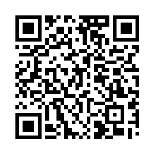 他们便已经迫不及待地抱着蓝球冲了上去二维码生成