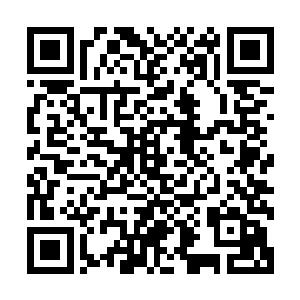 他们便按照各自的部队归属迅速组成了一个又一个的防御战阵二维码生成