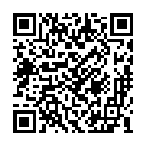 他们几个人的小动作自然是瞒不过龙傲天的眼睛二维码生成