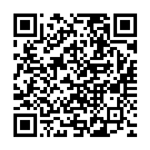 他们又留下几位在语言方面较有天赋的人去私塾学习该国的语言二维码生成