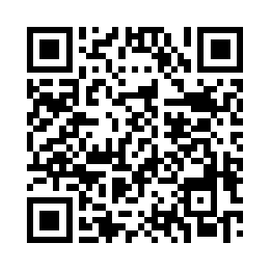 他们只得压下满腹的心事和烦恼盛装出席二维码生成