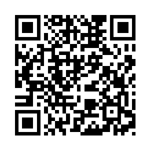 他们四个又拎着两个大箱子走出了小旅店二维码生成