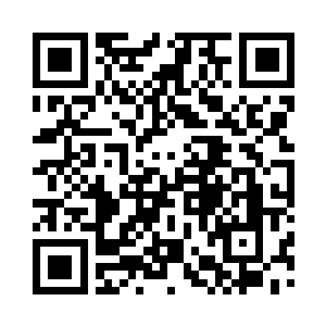 他们在南边的天空中看到了盘旋的鹰隼二维码生成