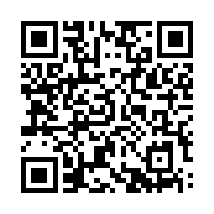 他们在工作场合聊起了跟工作无关的话题二维码生成