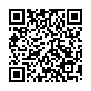 他们夫妻俩带着孩子跟着咱们尽心尽力二维码生成