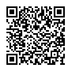 他们感觉自己就仿佛被一只巨大的黑手给笼罩了二维码生成