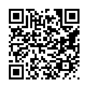 他们提着一个黑色塑料袋满脸的喜色二维码生成