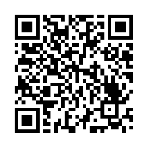 他们最近正热衷于把珍妮弗的形象往二维码生成