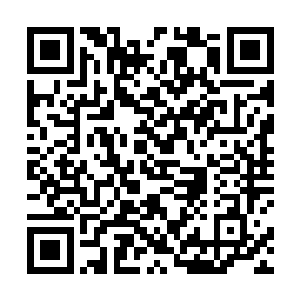 他们此时是在从中国的顺天府飞往美国洛杉矶的飞机上二维码生成