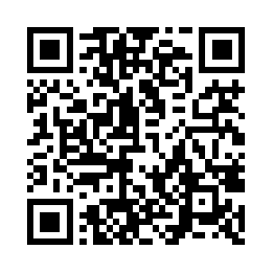 他们的手中拿着一个长短不一的紫色笛子二维码生成