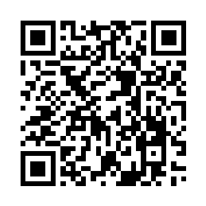 他伸手握住她放在自己脸上的小手二维码生成