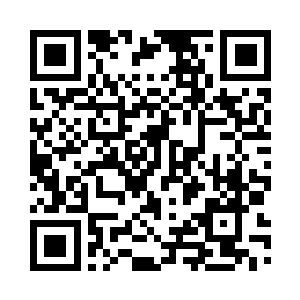 他便开始仔细的观察那些石柱的排列二维码生成