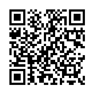 他便穿过一片假山抄近道往第三食堂赶过去二维码生成