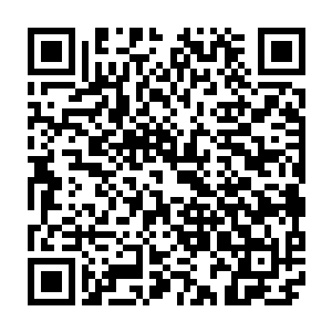 他其实没打算去祭坛那边的……就想要从雅典娜神像那里将那件宝物取走二维码生成