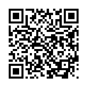 他冷漠的脸上也是挤出了一抹欣喜之意二维码生成