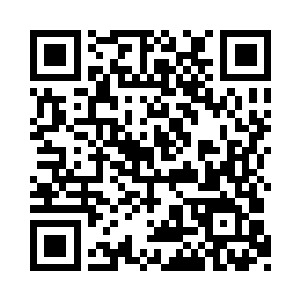 他准备在仔细研究一下刚刚发生的奇怪事情二维码生成