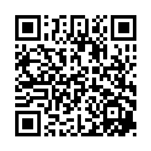 他凭借独树一帜的表演风格与个人魅力二维码生成