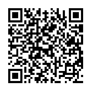 他则完全可以让自己的左眼保持在普通人的正常的状态二维码生成