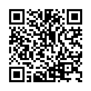 他刚才所在的地面被打出了一个小坑二维码生成