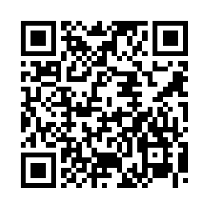 他刚要按下去的手指突然间停住了二维码生成