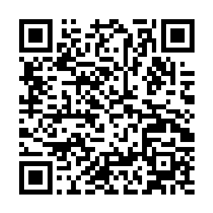 他十分好奇里克为什么有勇气把公文箱里的所有资料都扔了二维码生成