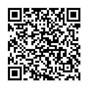 他原以为转移到妖兽的身后就可以轻松的破坏那铁环二维码生成