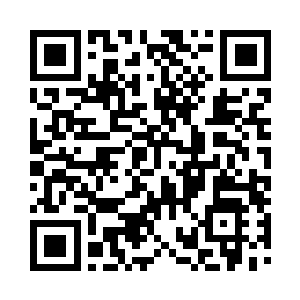 他又从一旁的设备架上抽出了一根电警棍二维码生成