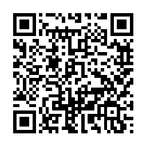 他发现他每天起床都会对着镜子述说对自己的热爱二维码生成