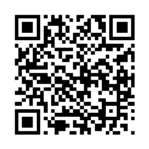 他发现自己的父母听完了自己的话后二维码生成