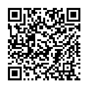 他发现自己这次是真的爱上了这个善良而活泼的女子二维码生成