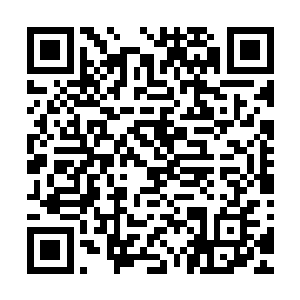 他可没有大哥那个本事无论有理没理都能神态潇洒的雄辩滔滔二维码生成