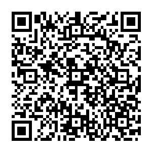 他喃喃自语 像是一个穷了很久的人忽然捡到了一块大金子一般 心里多少有些不敢相信二维码生成