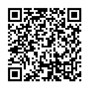 他嘱咐过文俊和泰格在这段时间一定要小心谨慎二维码生成