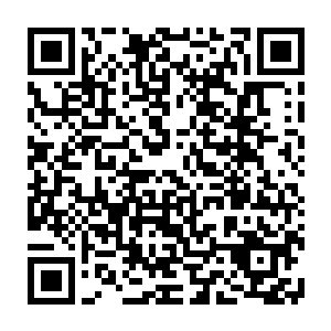 他在自家门口爱安装了一个棱镜――这个精巧的设置也是肖恩表哥留来的遗物二维码生成