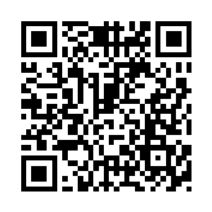 他大声地吟诵了一段艰涩古怪的咒语二维码生成