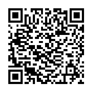 他好不容易坐上了好莱坞外国记者协会的掌门人位置二维码生成