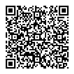 他就不明白省委当初怎么会选择童云松这种既无城府也无本事的人来担任市委书记二维码生成