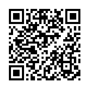 他就听到了身后传来的可怕而密集的枪声二维码生成