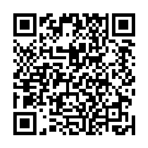 他就恨不得现在冲到父亲的坟地上去把那电线杆连根拔起二维码生成