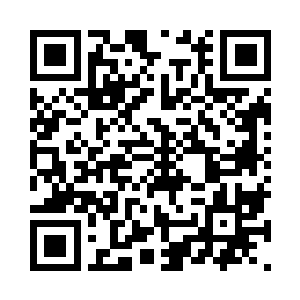 他就感觉到有一只手紧紧的勒着自己的脖子二维码生成